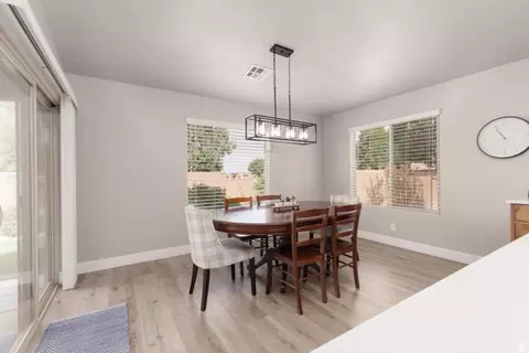 Dining - 4064 S 20 E, Washington, UT 84780 photo 1 of 1
