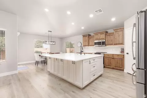 4064 S 20 E, Washington, UT 84780
