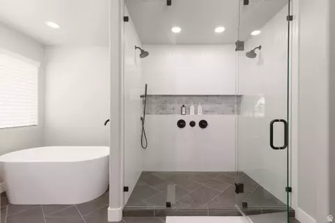 Bath - 4064 S 20 E, Washington, UT 84780 photo 2 of 5