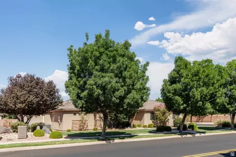Exterior - 4064 S 20 E, Washington, UT 84780 photo 10 of 10