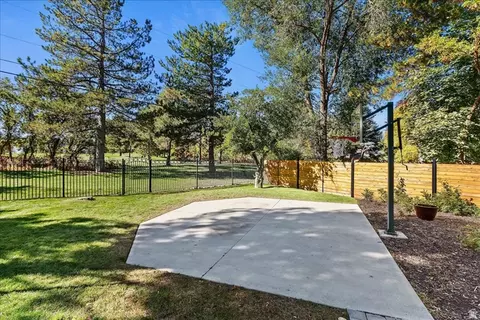 Exterior - 2882 Etienne Way, Sandy, UT 84093 photo 7 of 7