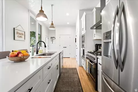 Kitchen - 2882 Etienne Way, Sandy, UT 84093 photo 2 of 3