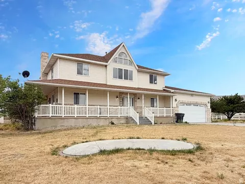 Exterior - 190 E 600 N, Ferron, UT 84523 photo 10 of 10