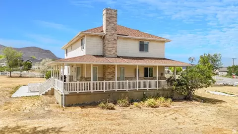 Exterior - 190 E 600 N, Ferron, UT 84523 photo 6 of 10