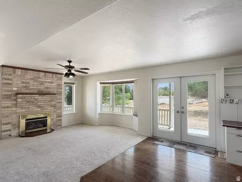Living - 190 E 600 N, Ferron, UT 84523 photo 2 of 9