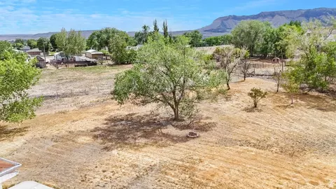 Exterior - 190 E 600 N, Ferron, UT 84523 photo 9 of 10