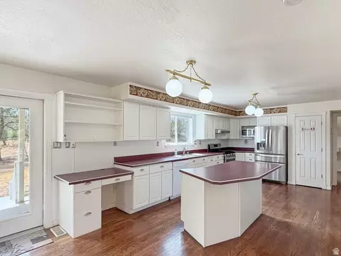 Kitchen - 190 E 600 N, Ferron, UT 84523 photo 4 of 4