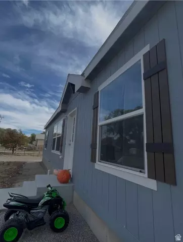 289 W W Ctr, Hinckley, UT 84635 photo 3