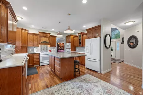Kitchen - 475 E Silverleaf Dr, Alpine, UT 84004 photo 1 of 5