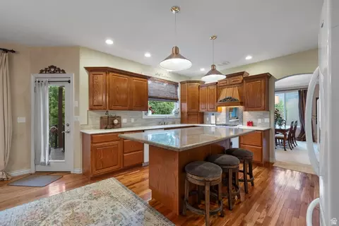 Kitchen - 475 E Silverleaf Dr, Alpine, UT 84004 photo 2 of 5