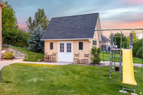 Exterior - 475 E Silverleaf Dr, Alpine, UT 84004 photo 4 of 8