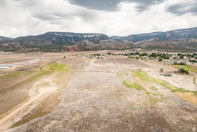 585 E 14250 N #5, Wales, UT 84667