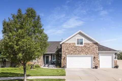 6984 W Boulder Ridge Cir, Herriman, UT 84096
