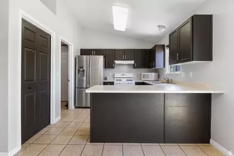 Kitchen - 835 W 1200 N, Orem, UT 84057 photo 2 of 2