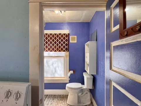 Bath - 47 E 100 N, Lynndyl, UT 84640 photo 1 of 3