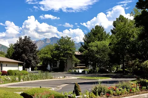 1570 E 5740 S, Murray, UT 84121 photo 5
