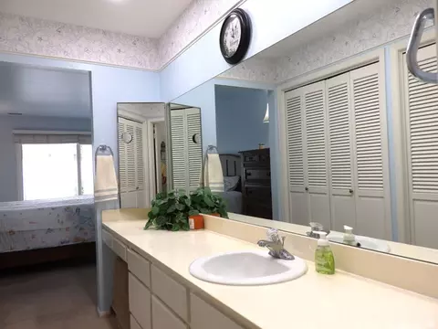1570 E 5740 S, Murray, UT 84121 photo 23