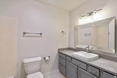 Bath - 38 S 1000 E, Payson, UT 84651 photo 3 of 3