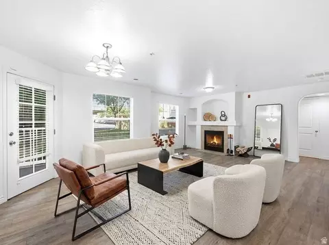 11776 S Grandville Ave W #101, South Jordan, UT 84009