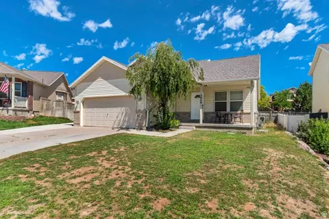 3949 E Sioux St, Eagle Mountain, UT 84005 photo 1