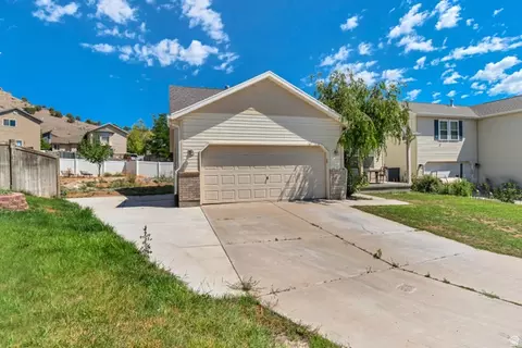 3949 E Sioux St, Eagle Mountain, UT 84005 photo 2