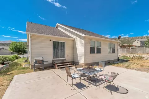 3949 E Sioux St, Eagle Mountain, UT 84005 photo 3