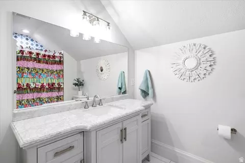 Bath - 838 E Mountain Rd N, North Ogden, UT 84414 photo 5 of 6