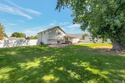 1843 W Springwater Dr S, Orem, UT 84058 photo 35