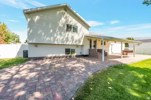 1843 W Springwater Dr S, Orem, UT 84058 photo 33