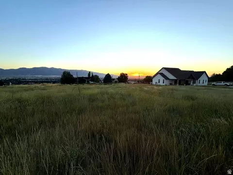 1082 S 400 E, Providence, UT 84332 photo 3