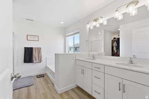 Entry Way - 792 S 4000 W, Syracuse, UT 84075 photo 1 of 5