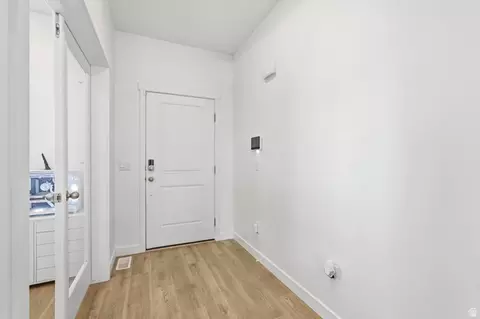 Entry Way - 792 S 4000 W, Syracuse, UT 84075 photo 5 of 5