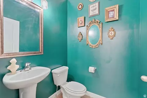 Bath - 792 S 4000 W, Syracuse, UT 84075 photo 4 of 4