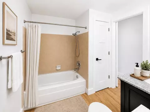 Bath - 1898 E 5775 S, South Ogden, UT 84403 photo 2 of 3