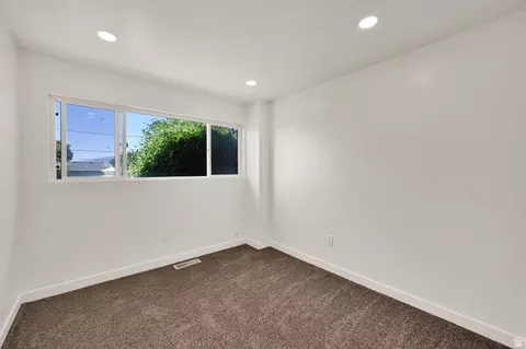 Bedroom - 406 W 3300 S, Bountiful, UT 84010 photo 4 of 8