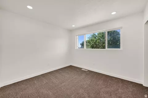 Bedroom - 406 W 3300 S, Bountiful, UT 84010 photo 5 of 8