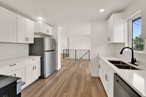 Kitchen - 406 W 3300 S, Bountiful, UT 84010 photo 3 of 3