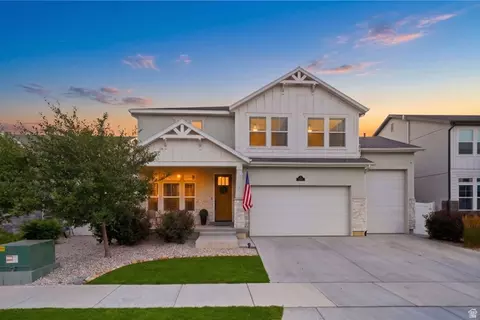 261 S Buckhorn Bath Ave, Saratoga Springs, UT 84045