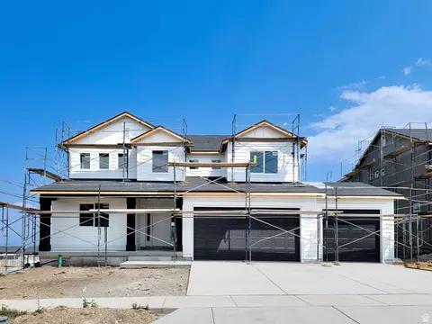 6689 S Skyloop Dr #19, West Jordan, UT 84081