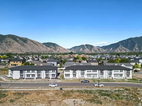 View/Area - 717 S Harrison Dr W, Springville, UT 84663 photo 2 of 8