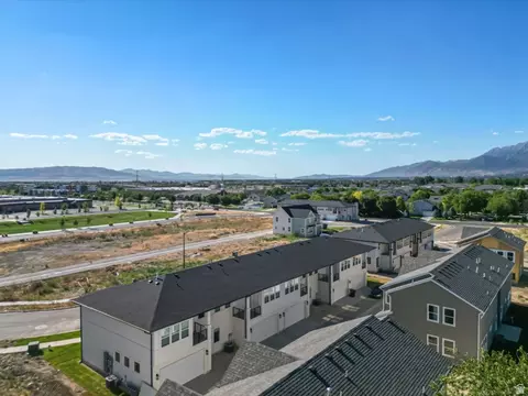 View/Area - 717 S Harrison Dr W, Springville, UT 84663 photo 4 of 8