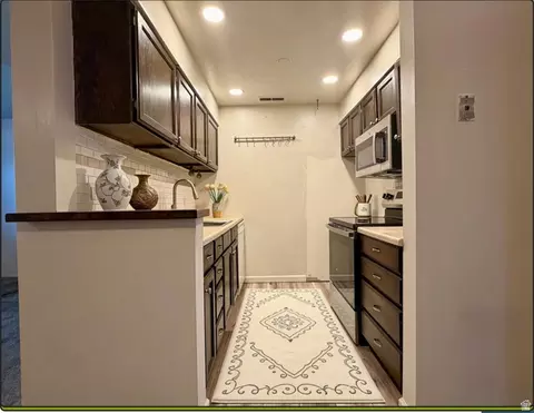 Kitchen - 169 E 100 N #B, Logan, UT 84321 photo 1 of 1