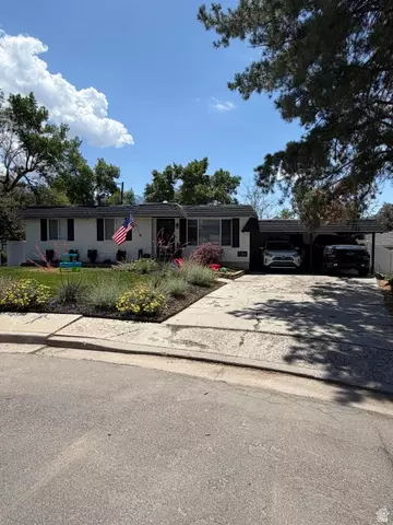 2562 E Dolce Vita Ct S, Cottonwood Heights, UT 84121