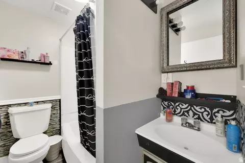 Bath - 1076 W 600 N, Orem, UT 84057 photo 1 of 2