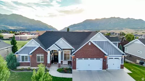 6113 Park Meadow Dr, Mountain Green, UT 84050
