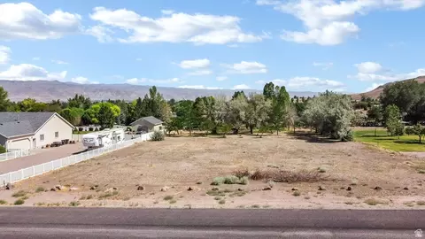 419 E 700 S #14, Monroe, UT 84754 photo 1