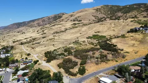 986 N 1050 E #8, Bountiful, UT 84010 photo 5