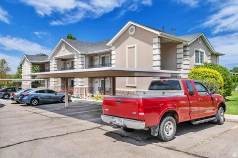 Exterior - 1092 W 420 N, Orem, UT 84057 photo 5 of 9