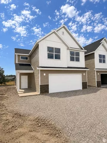 1049 N Summit View Dr, Harrisville, UT 84404
