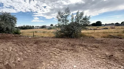 Exterior - 1049 N Summit View Dr, Harrisville, UT 84404 photo 2 of 2